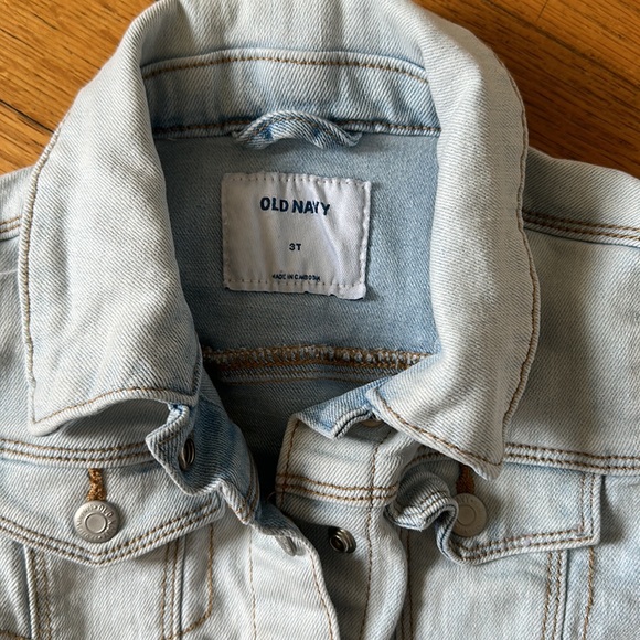 Old Navy 3T Denim Jacket - Picture 2 of 4